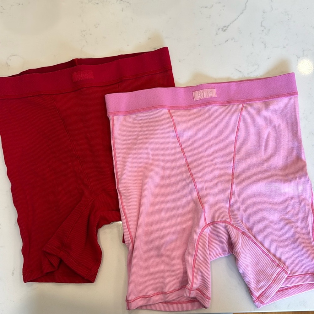 SKIMS women’s boxer shorts in size small (2 pairs)